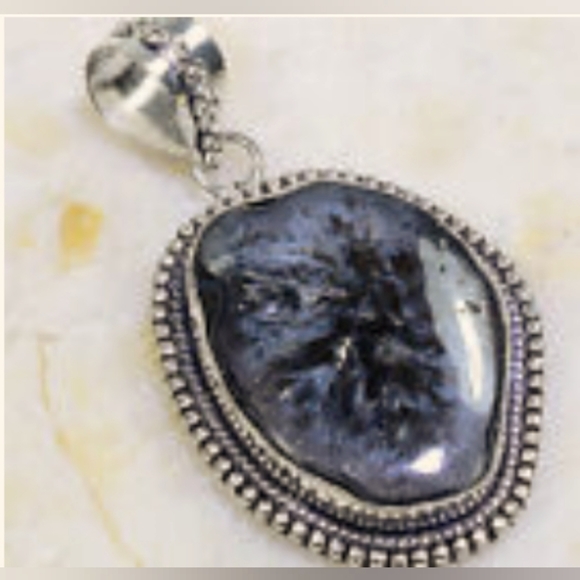 925 STAMPED DRUSY PENDANT - Picture 1 of 6